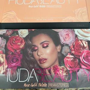 Huda beauty Rose Gold Remastered